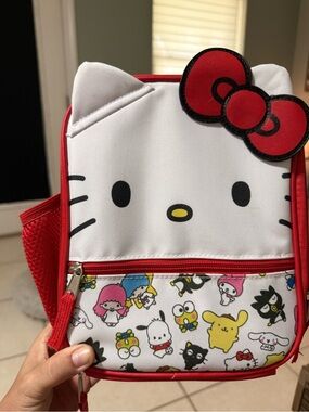 Sanrio White and Red Hello Kitty Kids Lunch Tote
